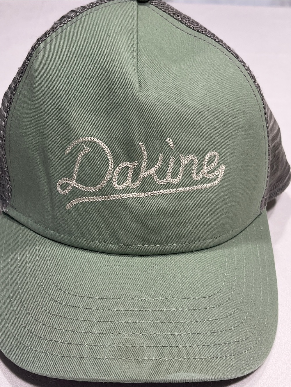 Dakine Script Logo Trucker Hat Sage Green Gray Mesh‎ Snapback Adjustable